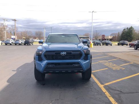 New 2026 Toyota Tacoma TRD Off-Road AWD/4WD image 5