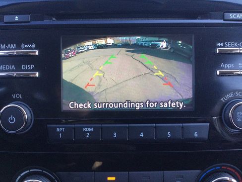 Used 2016 Nissan Rogue S w/ Appearance Package image 28