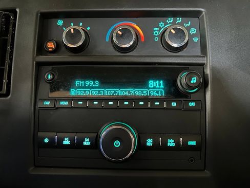 Used 2022 Chevrolet Express 2500 w/ Driver Convenience Package RWD image 22