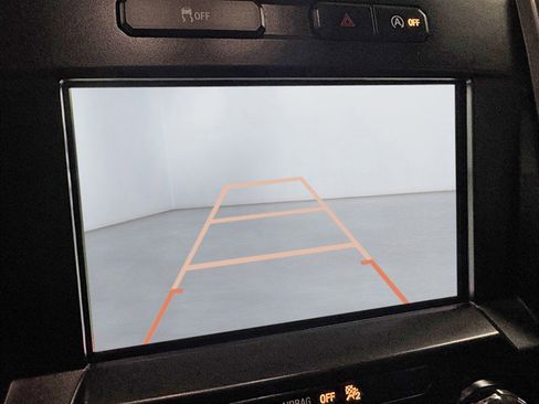 Used 2018 Ford F150 XLT w/ Equipment Group 302A Luxury image 19