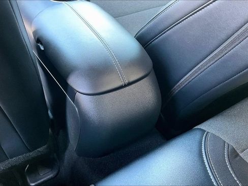 Used 2024 Ford Mustang Coupe RWD image 11
