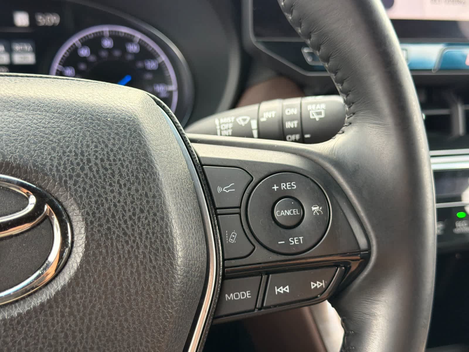 Used 2023 Toyota Venza XLE AWD/4WD image 26