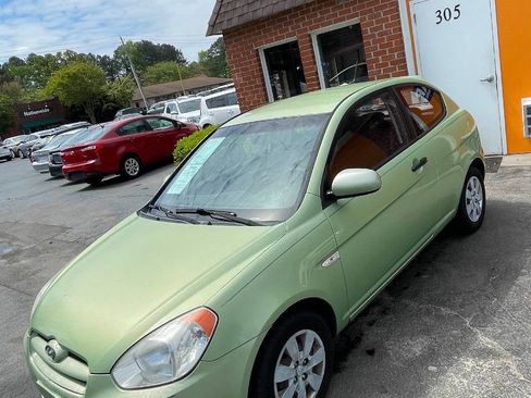 Used 2011 Hyundai Accent GS image 4