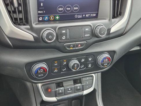 Used 2023 GMC Terrain SLT AWD/4WD image 14