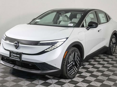 New 2026 Nissan Leaf SV+ w/ Illuminated Package image 3