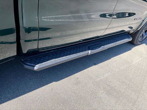 New 2026 RAM 1500 4x4 Crew Cab image 10