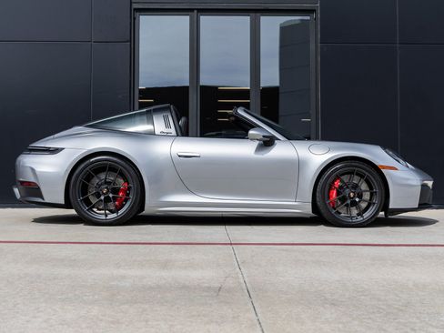Certified 2026 Porsche 911 Targa 4 GTS image 12