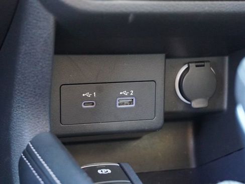 Used 2024 Nissan Kicks SR w/ SR Premium Package image 37