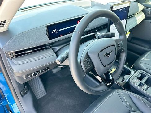 Used 2025 Ford Mustang Mach-E Premium image 9