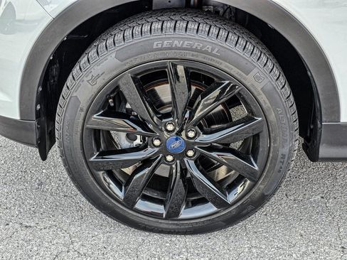 Used 2019 Ford Escape SE image 8