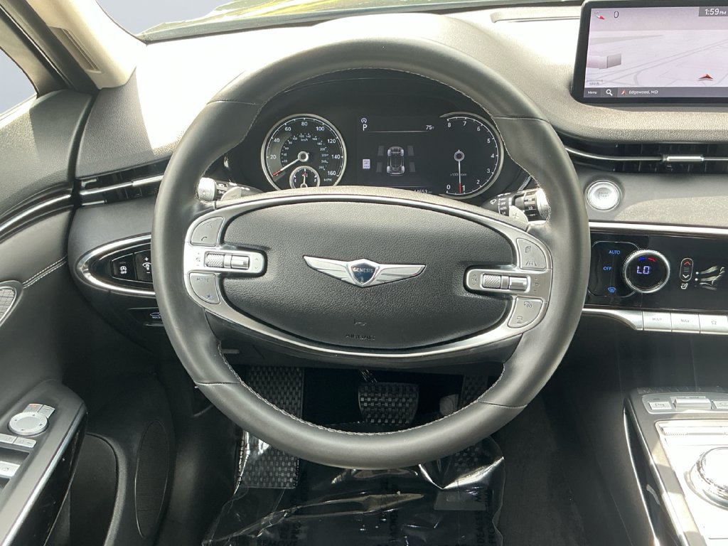 Used 2025 Genesis GV70 2.5T AWD/4WD image 13