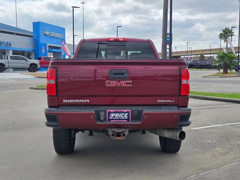 Used 2015 GMC Sierra 2500 Denali w/ Duramax Plus Package AWD/4WD image 7