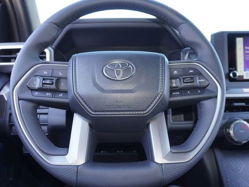 New 2026 Toyota 4Runner SR5 RWD image 18