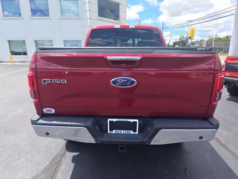 Used 2016 Ford F150 Lariat w/ Equipment Group 502A Luxury AWD/4WD image 4