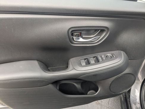 Used 2025 Honda HR-V LX image 22