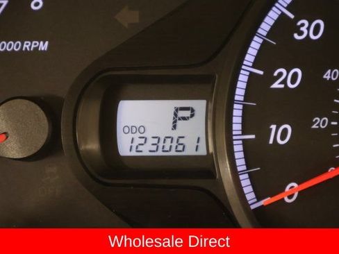 Used 2011 Toyota Sienna LE FWD image 12