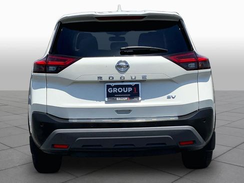 Used 2021 Nissan Rogue SV FWD image 4