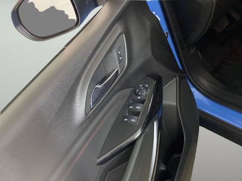 Used 2024 Chevrolet Trax RS w/ Driver Confidence Package FWD image 11