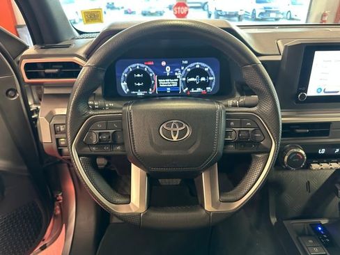 Certified 2024 Toyota Tacoma TRD Off-Road AWD/4WD image 18