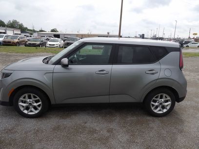 Used 2024 Kia Soul LX w/ Option Group 015