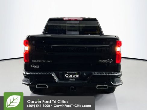 Used 2022 Chevrolet Silverado 1500 High Country w/ Technology Package image 14