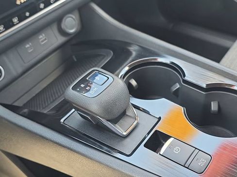 Certified 2022 Nissan Rogue SV AWD/4WD image 20