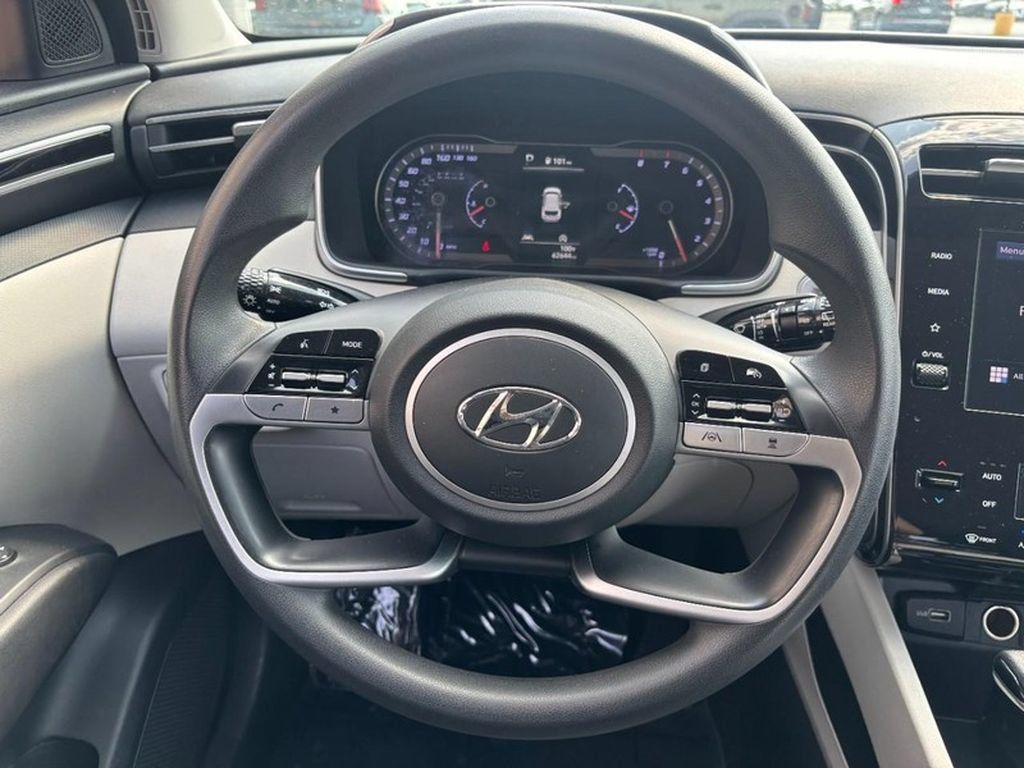 Used 2024 Hyundai Tucson SEL AWD/4WD image 14