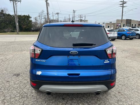 Used 2017 Ford Escape SE image 4