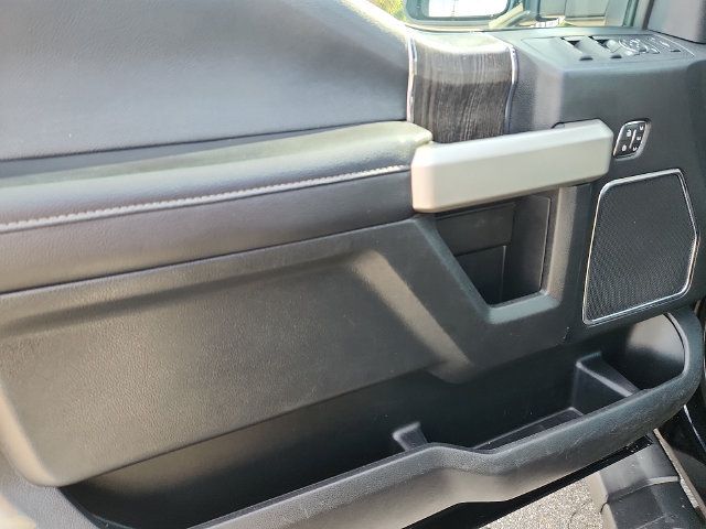 Used 2021 Ford F250 Lariat w/ Lariat Value Package AWD/4WD image 12