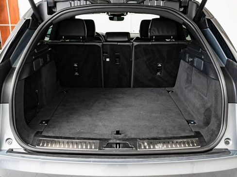 Used 2024 Land Rover Range Rover Velar Dynamic SE image 21