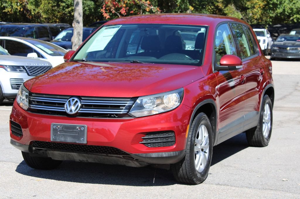 Used 2014 Volkswagen Tiguan S FWD image 3