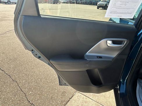 Used 2019 Kia Niro LX FWD image 13
