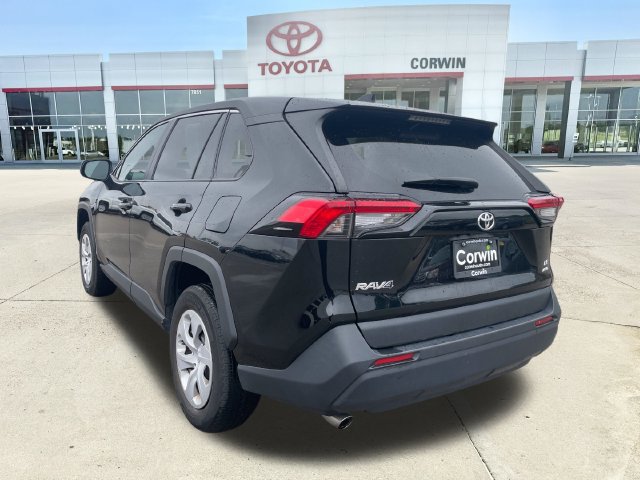 Used 2025 Toyota RAV4 LE AWD/4WD image 3