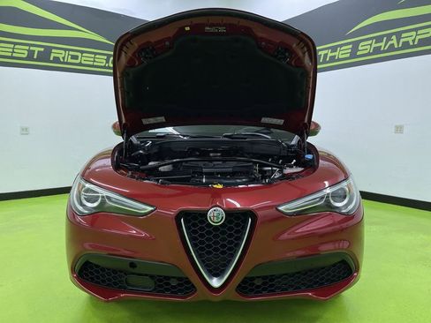 Used 2018 Alfa Romeo Stelvio Ti Sport image 4