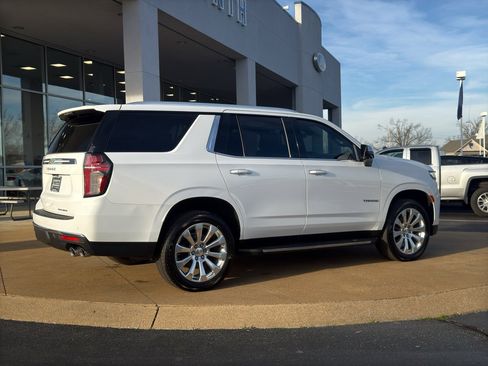 Used 2021 Chevrolet Tahoe Premier w/ Premium Package image 5