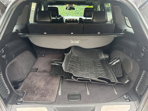 Used 2016 Jeep Grand Cherokee Limited 75th Anniversary AWD/4WD image 27