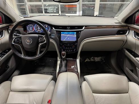 Used 2013 Cadillac XTS Platinum image 23