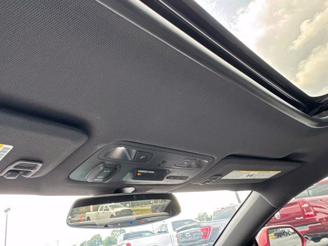 Used 2018 Chevrolet Camaro SS RWD image 39