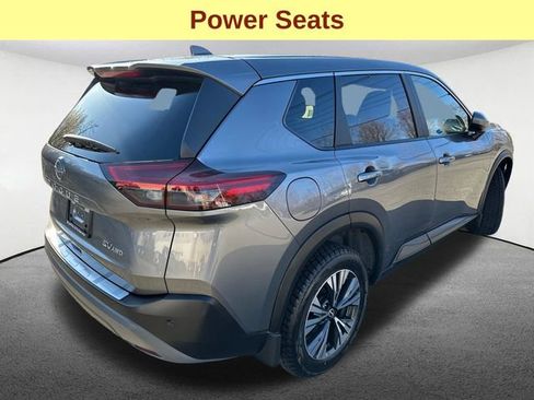 Used 2023 Nissan Rogue SV image 10