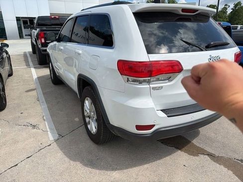 Used 2016 Jeep Grand Cherokee Laredo w/ Quick Order Package 23E RWD image 3