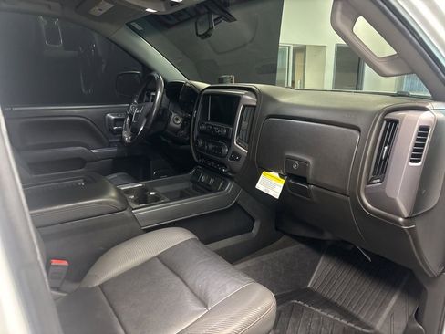 Used 2018 GMC Sierra 1500 SLT w/ All Terrain X Package image 14