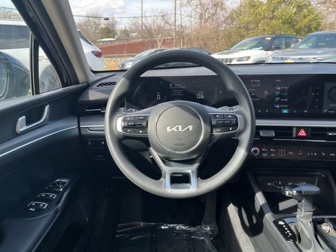 Used 2025 Kia K5 LXS image 32
