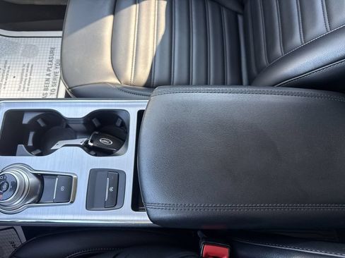 Used 2022 Ford Edge SEL w/ Convenience Package AWD/4WD image 22