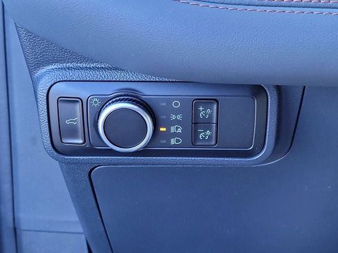 New 2026 Ford Explorer Active image 40