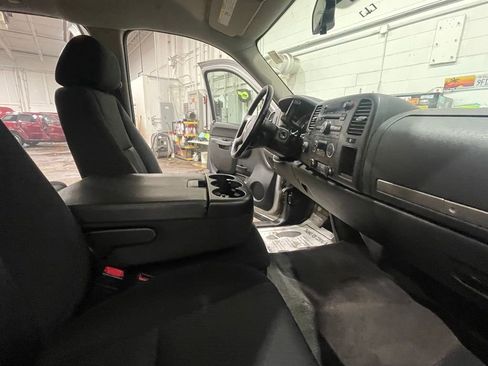 Used 2014 GMC Sierra 2500 SLE w/ SLE Preferred Package image 24