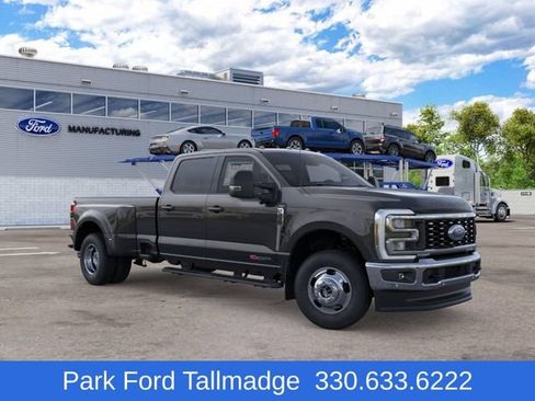 New 2026 Ford F350 4x4 Crew Cab DRW Super Duty image 7