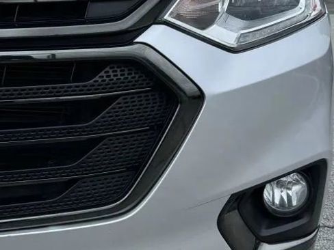 Used 2018 Chevrolet Traverse Premier w/ Redline Edition FWD image 9