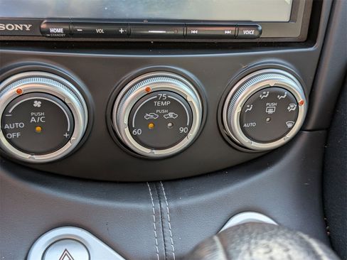 Used 2009 Nissan 370Z Touring w/ Aerodynamics Pkg image 24