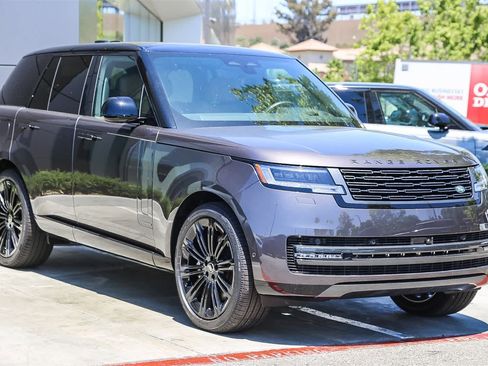 New 2025 Land Rover Range Rover Autobiography image 3