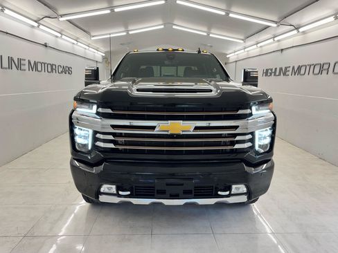 Used 2020 Chevrolet Silverado 2500 High Country w/ Z71 Off-Road Package AWD/4WD image 2